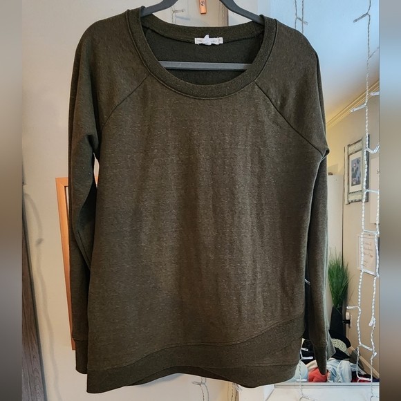 Threads 4 Thought Green Sweatshirt Size Medium NWOT - Picture 1 of 6